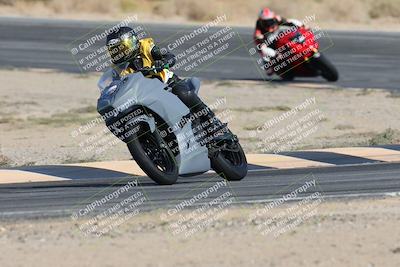 media/Nov-16-2025-Race Pace (Sun) [[8c5fa54630]]/Non Verified Riders (1st 20 Minutes)/2-Turn 10 (1010am)/